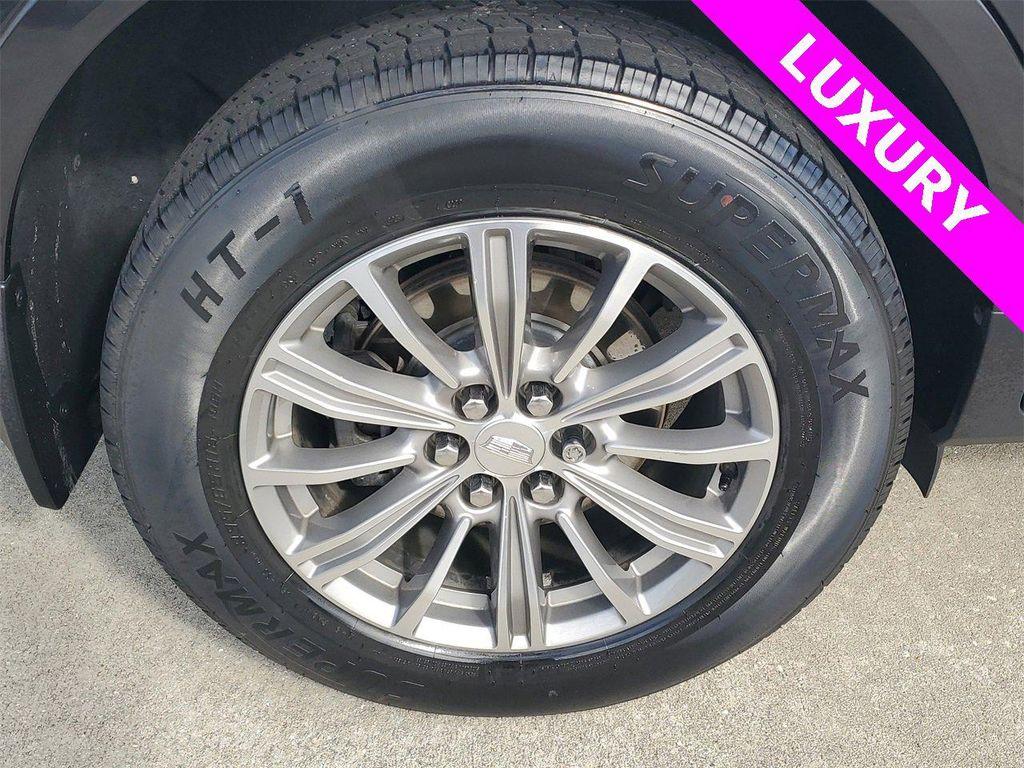 used 2019 Cadillac XT5 car, priced at $16,997
