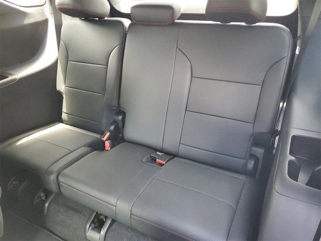 new 2026 Chevrolet Traverse car, priced at $52,020