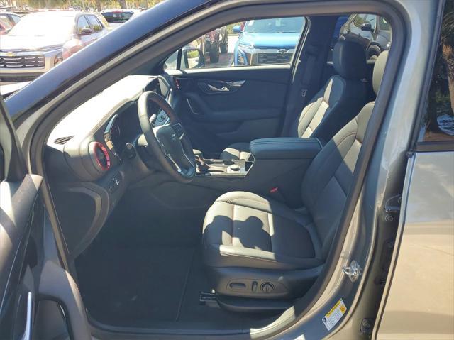 new 2025 Chevrolet Blazer car