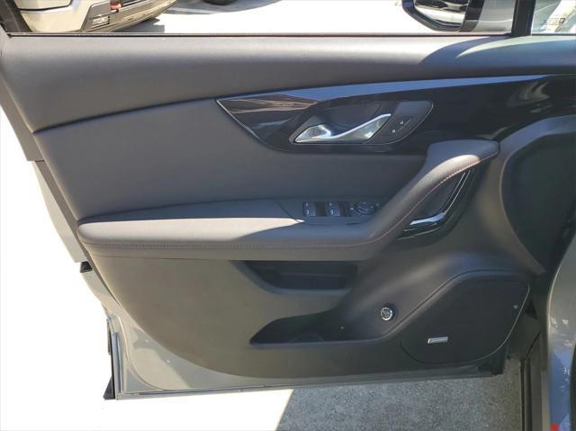 new 2025 Chevrolet Blazer car