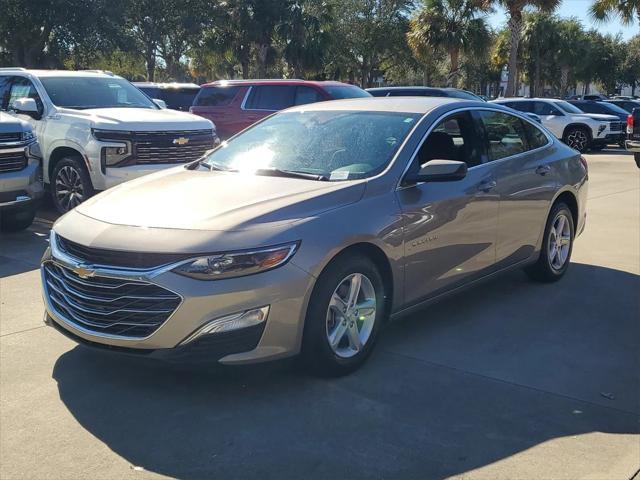 new 2025 Chevrolet Malibu car, priced at $24,315