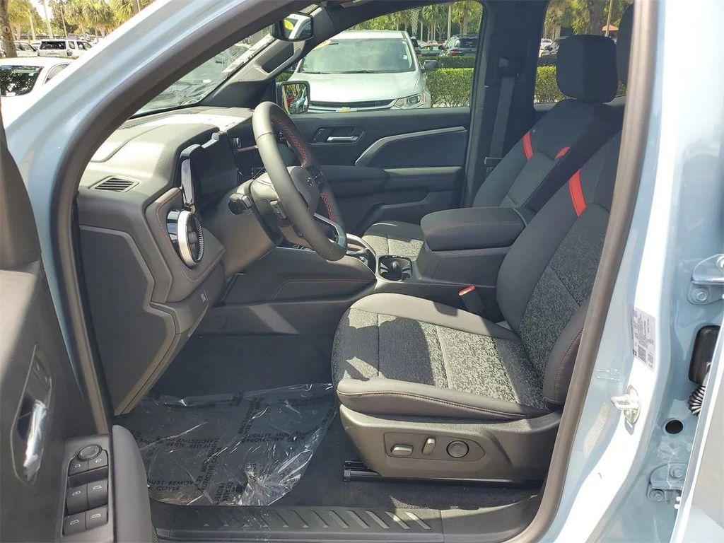 new 2025 Chevrolet Colorado car, priced at $48,625