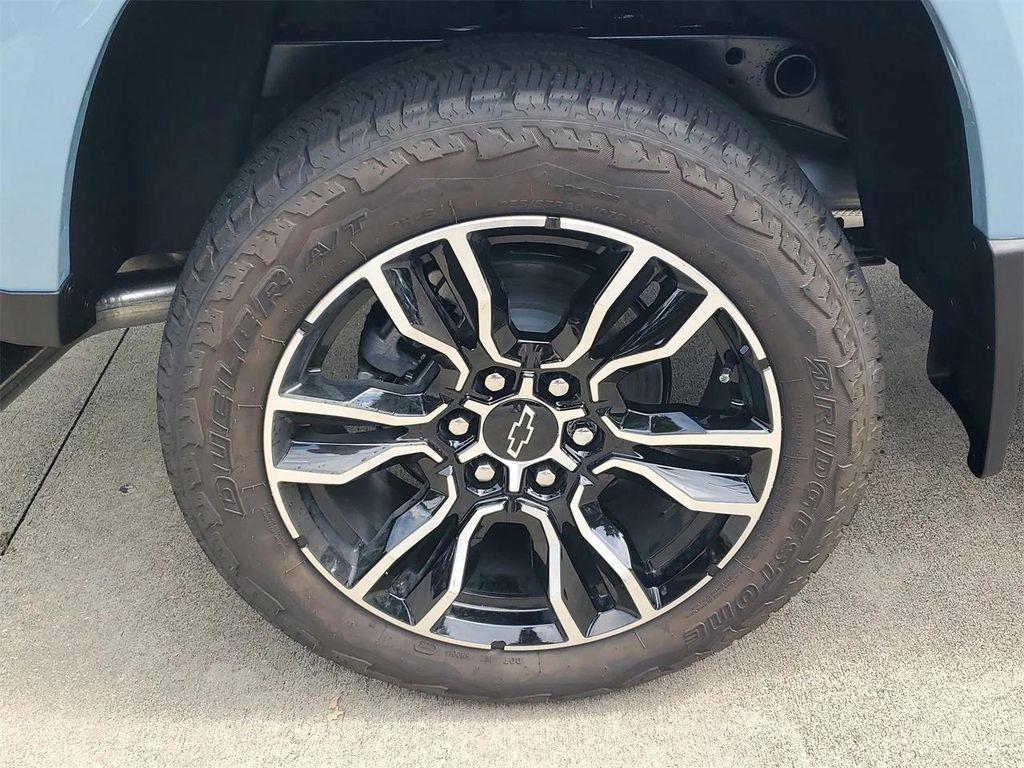 new 2025 Chevrolet Colorado car, priced at $48,625