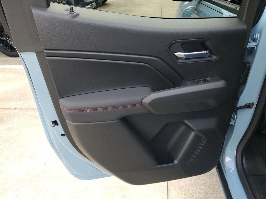 new 2025 Chevrolet Colorado car, priced at $48,625