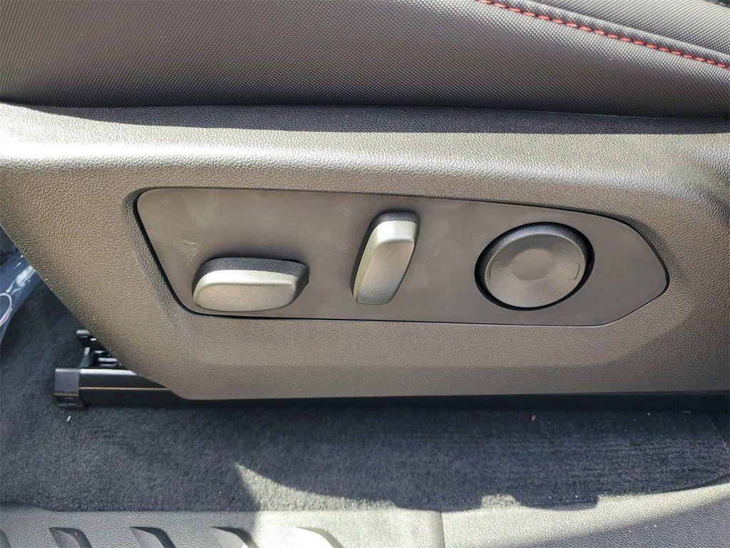 new 2025 Chevrolet Colorado car, priced at $48,625