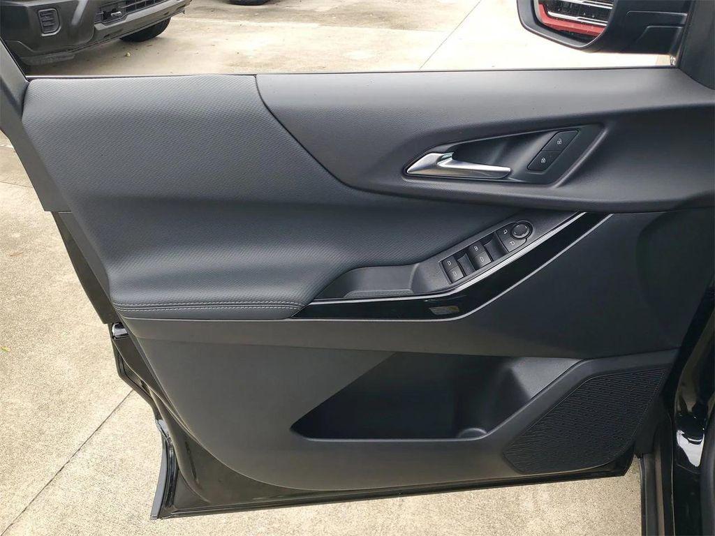 new 2026 Chevrolet Equinox car, priced at $27,040