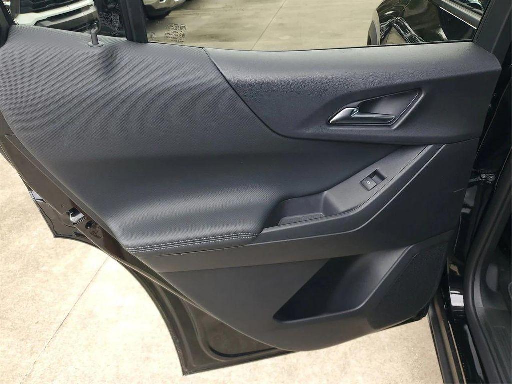 new 2026 Chevrolet Equinox car, priced at $27,040