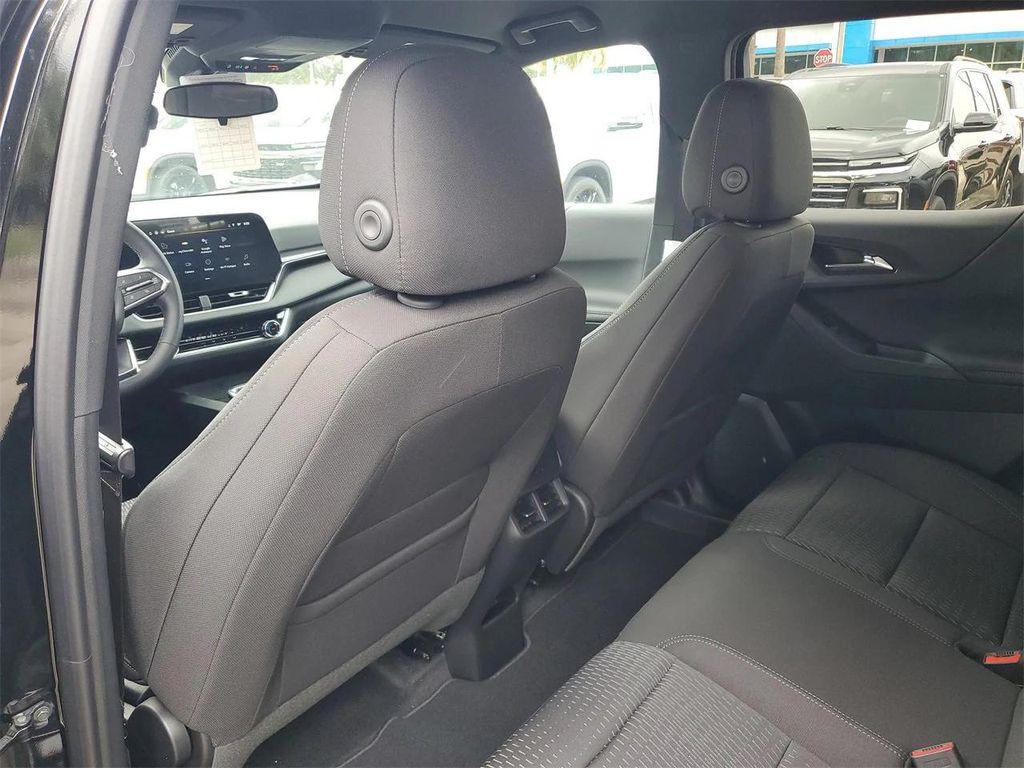 new 2026 Chevrolet Equinox car, priced at $27,040