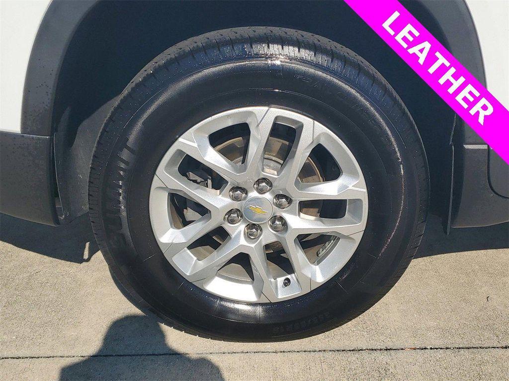 used 2021 Chevrolet Traverse car, priced at $21,997