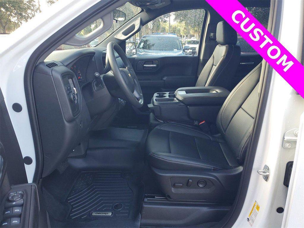 used 2025 Chevrolet Silverado 1500 car, priced at $35,599