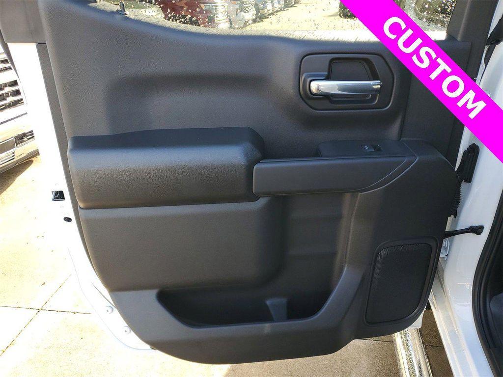 used 2025 Chevrolet Silverado 1500 car, priced at $35,599