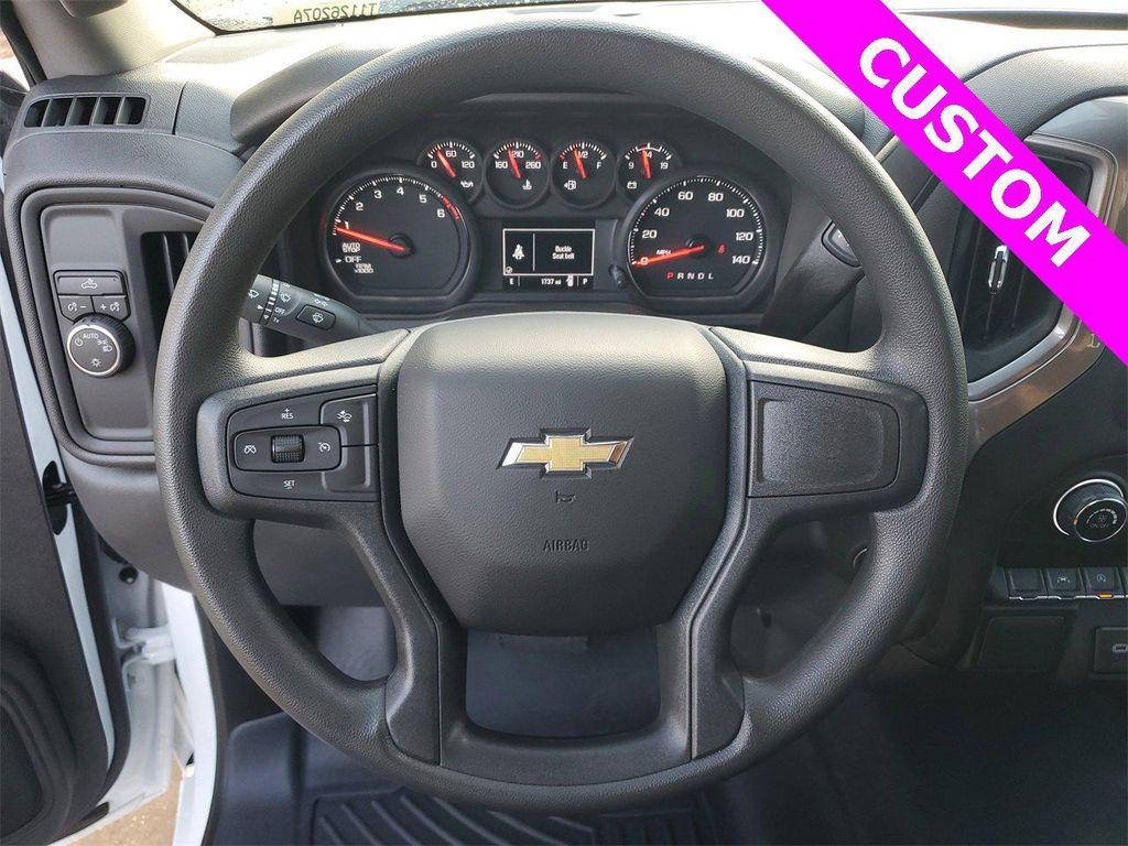 used 2025 Chevrolet Silverado 1500 car, priced at $35,599