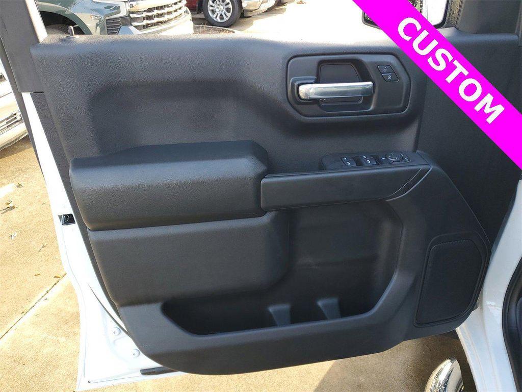 used 2025 Chevrolet Silverado 1500 car, priced at $35,599