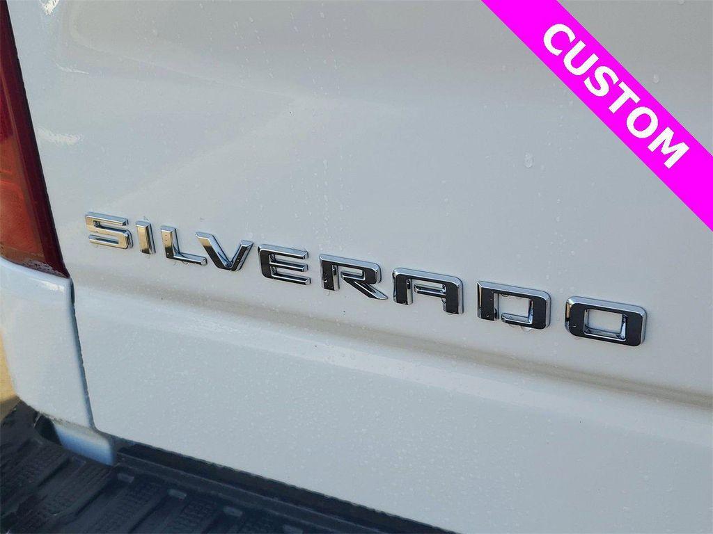 used 2025 Chevrolet Silverado 1500 car, priced at $35,599