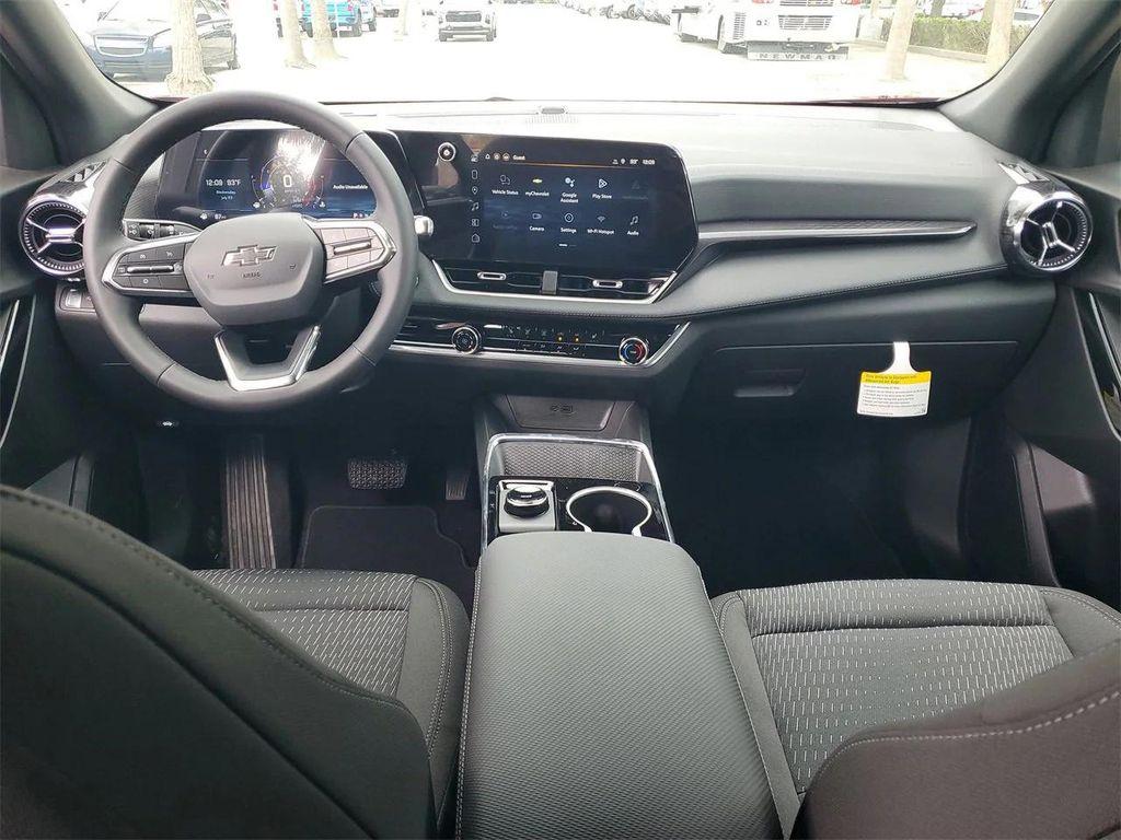 new 2026 Chevrolet Equinox car, priced at $28,030