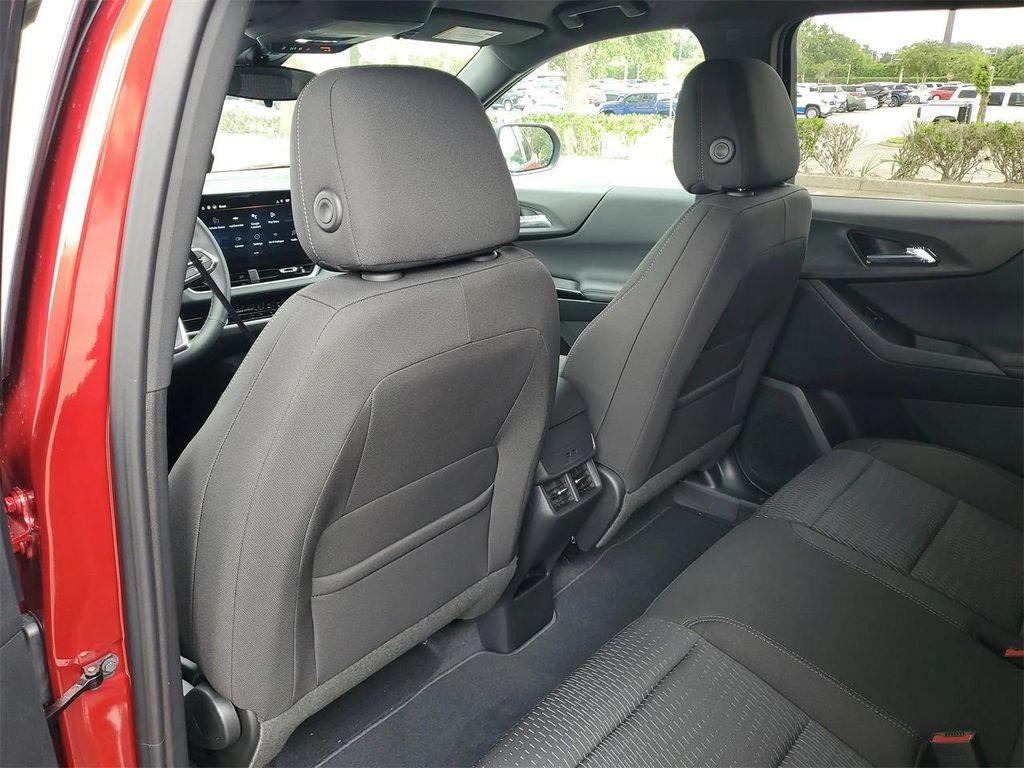 new 2026 Chevrolet Equinox car, priced at $28,030