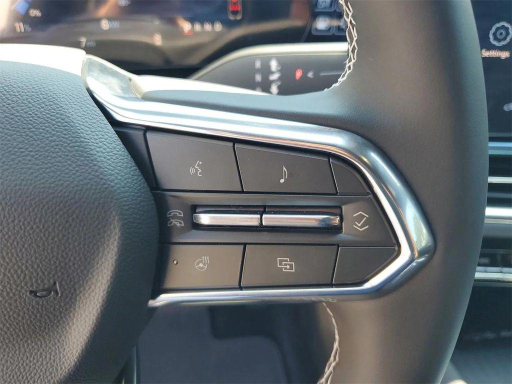 new 2025 Chevrolet Equinox EV car, priced at $40,590