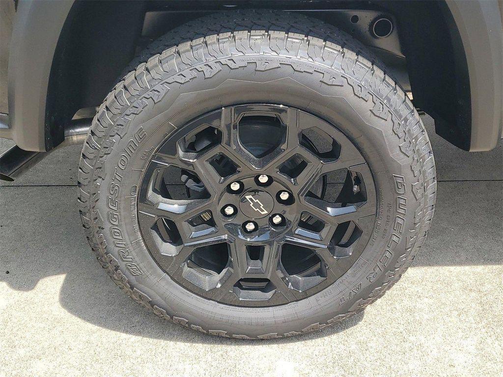 new 2026 Chevrolet Colorado car, priced at $40,495