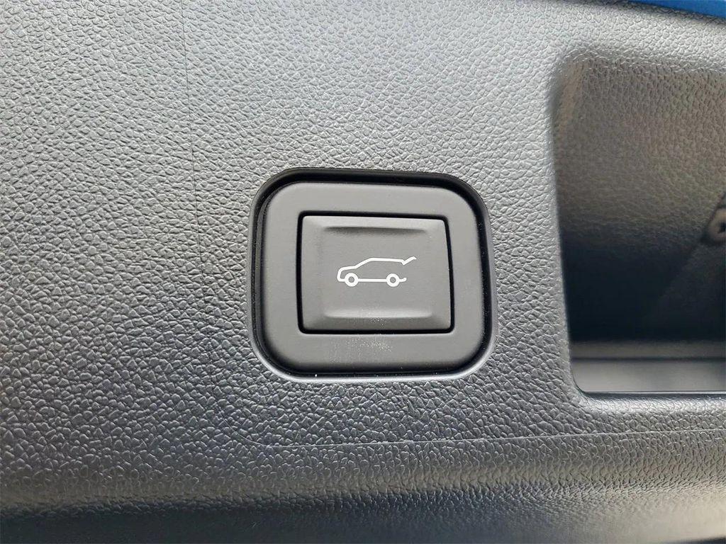 new 2025 Chevrolet Equinox EV car, priced at $42,090