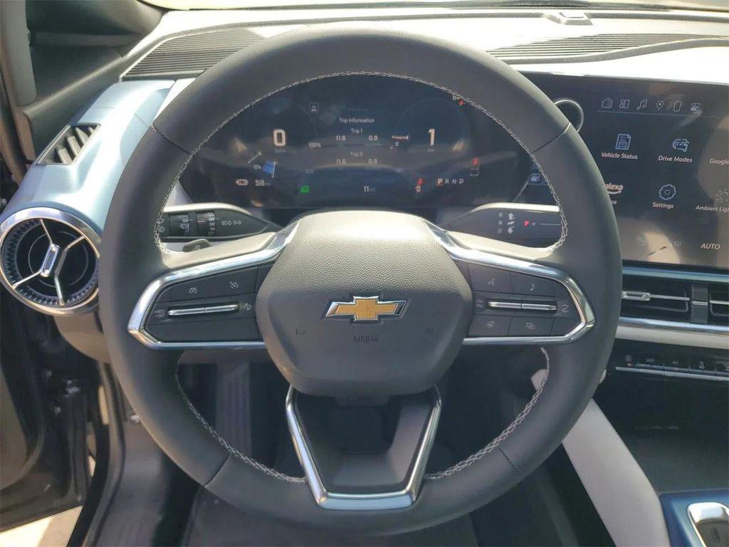 new 2025 Chevrolet Equinox EV car, priced at $42,590