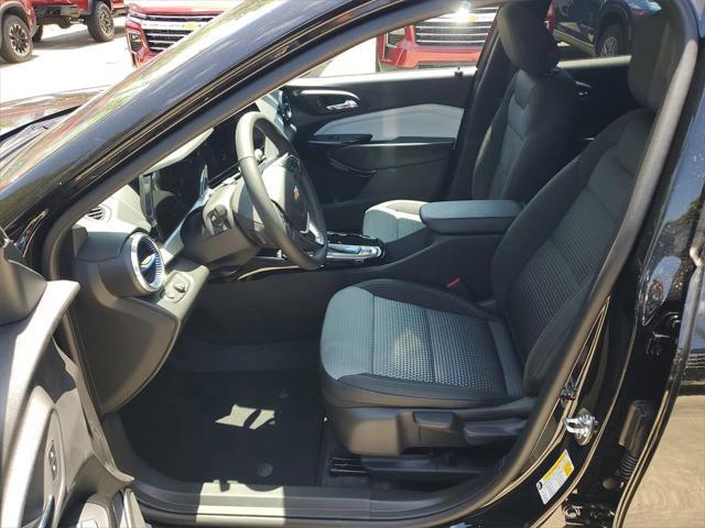 new 2025 Chevrolet Trax car, priced at $24,690