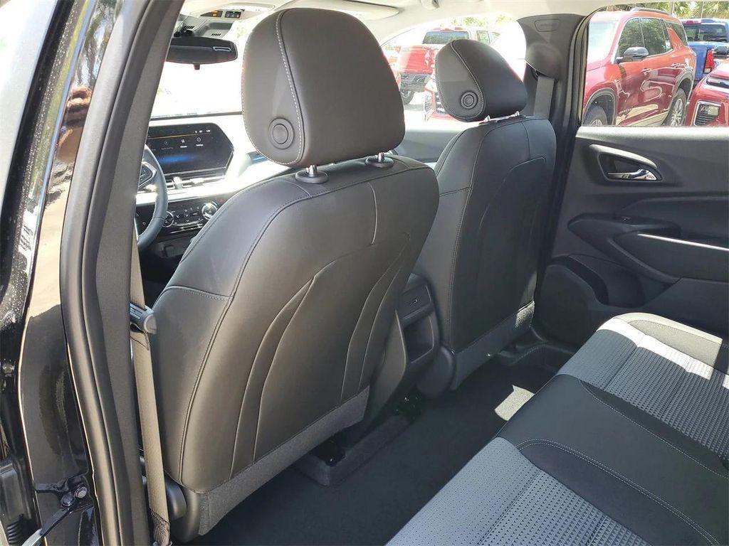 new 2025 Chevrolet Trax car, priced at $22,190