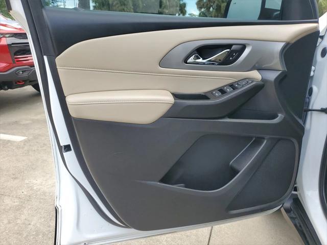 used 2023 Chevrolet Traverse car, priced at $23,991