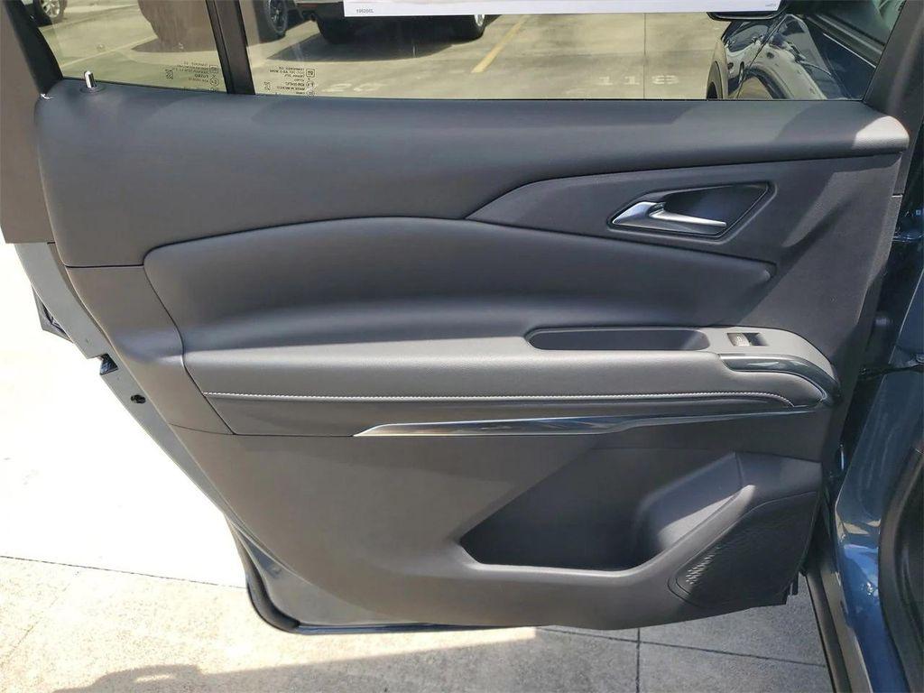 new 2026 Chevrolet Traverse car, priced at $47,765