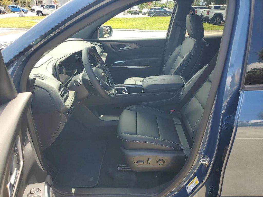 new 2026 Chevrolet Traverse car, priced at $47,765