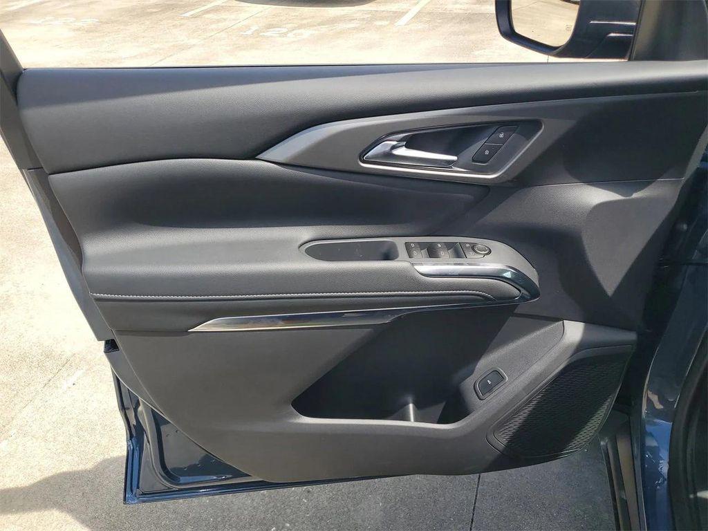 new 2026 Chevrolet Traverse car, priced at $47,765