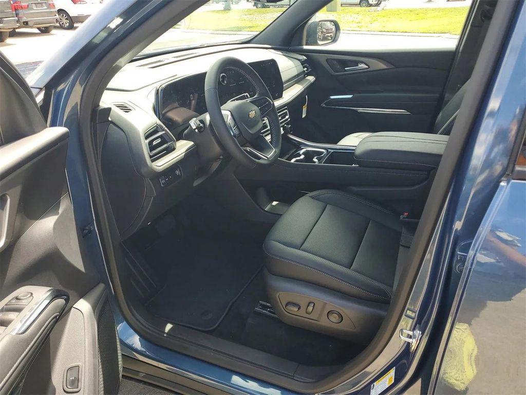 new 2026 Chevrolet Traverse car, priced at $47,765