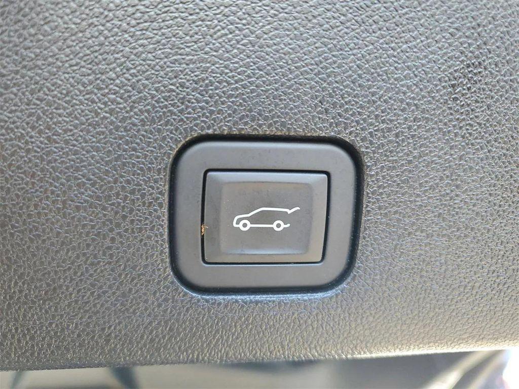used 2025 Cadillac XT6 car, priced at $49,517