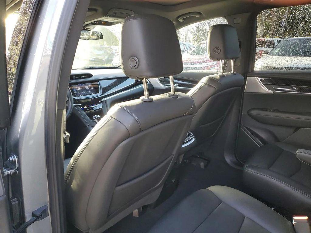 used 2025 Cadillac XT6 car, priced at $49,517