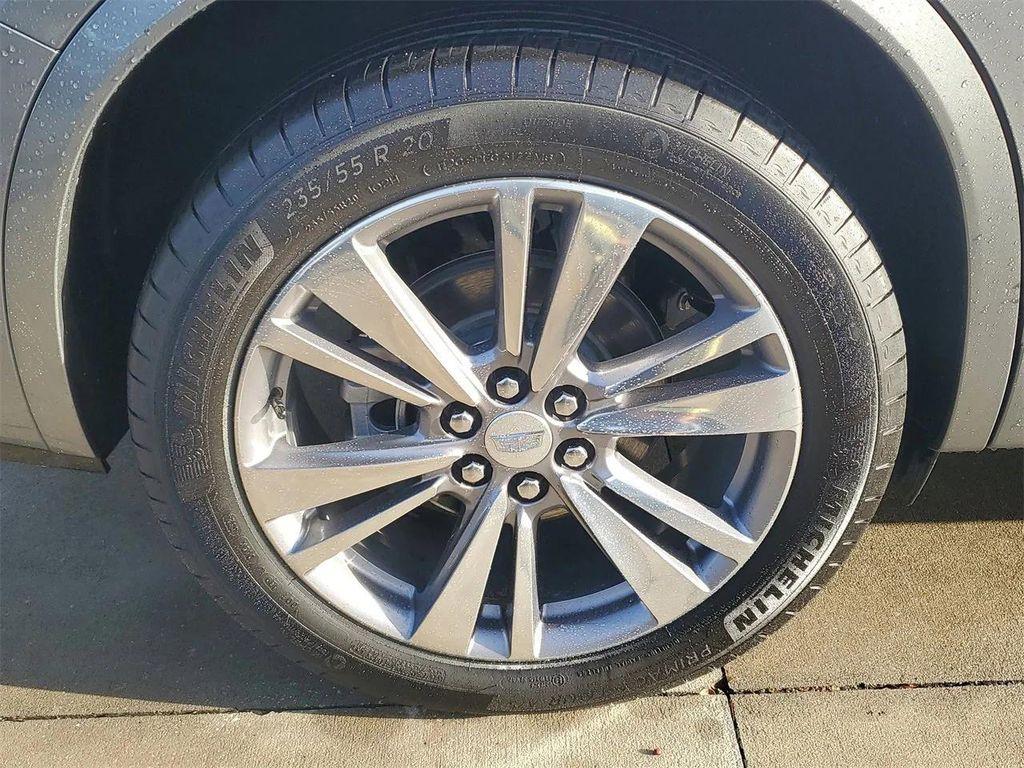 used 2025 Cadillac XT6 car, priced at $49,517