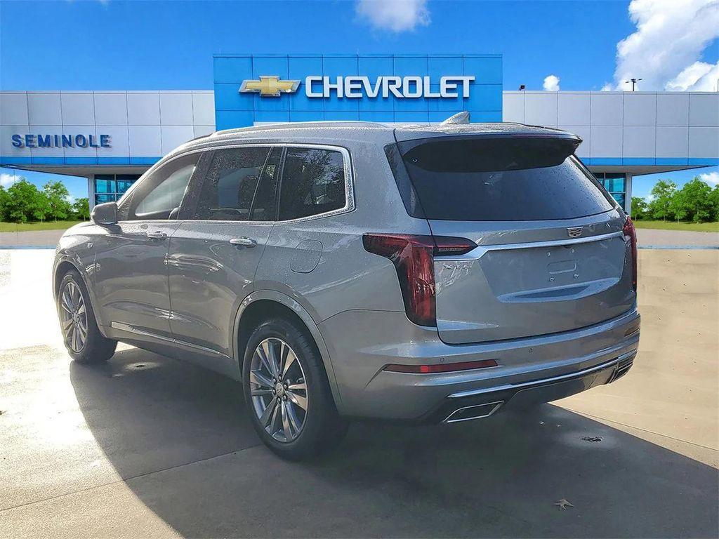 used 2025 Cadillac XT6 car, priced at $49,517