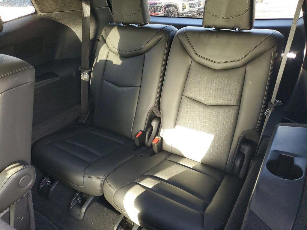 used 2025 Cadillac XT6 car, priced at $49,517