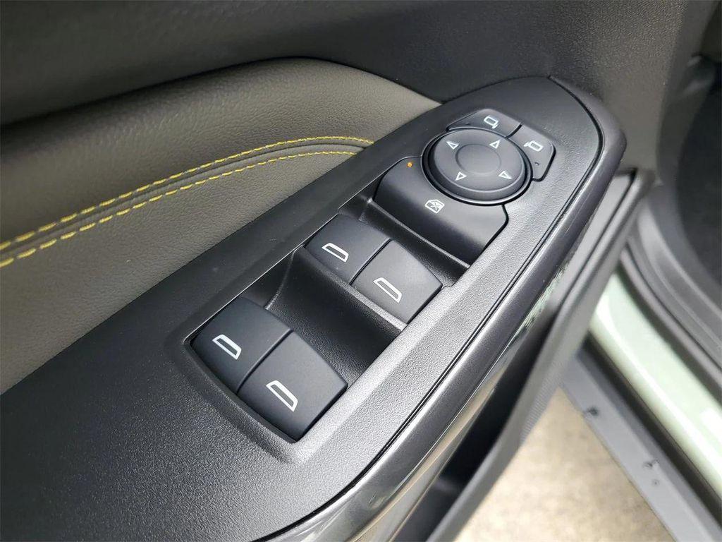 new 2025 Chevrolet Trax car, priced at $26,690