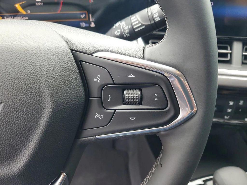 new 2025 Chevrolet Trax car, priced at $26,690