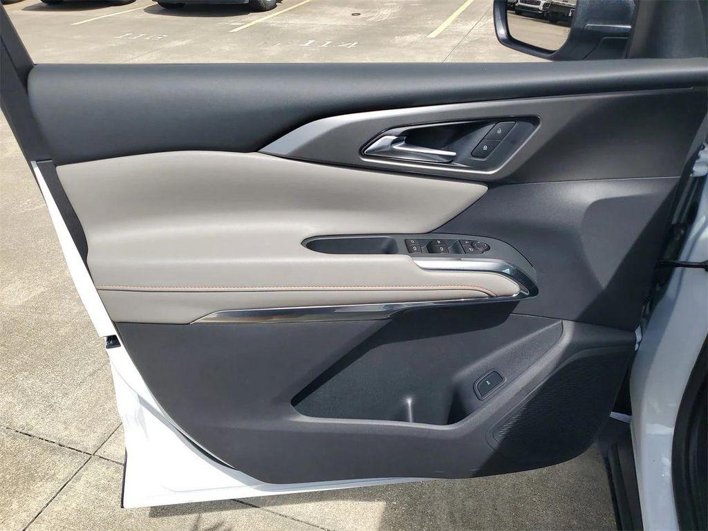 new 2026 Chevrolet Traverse car, priced at $45,540