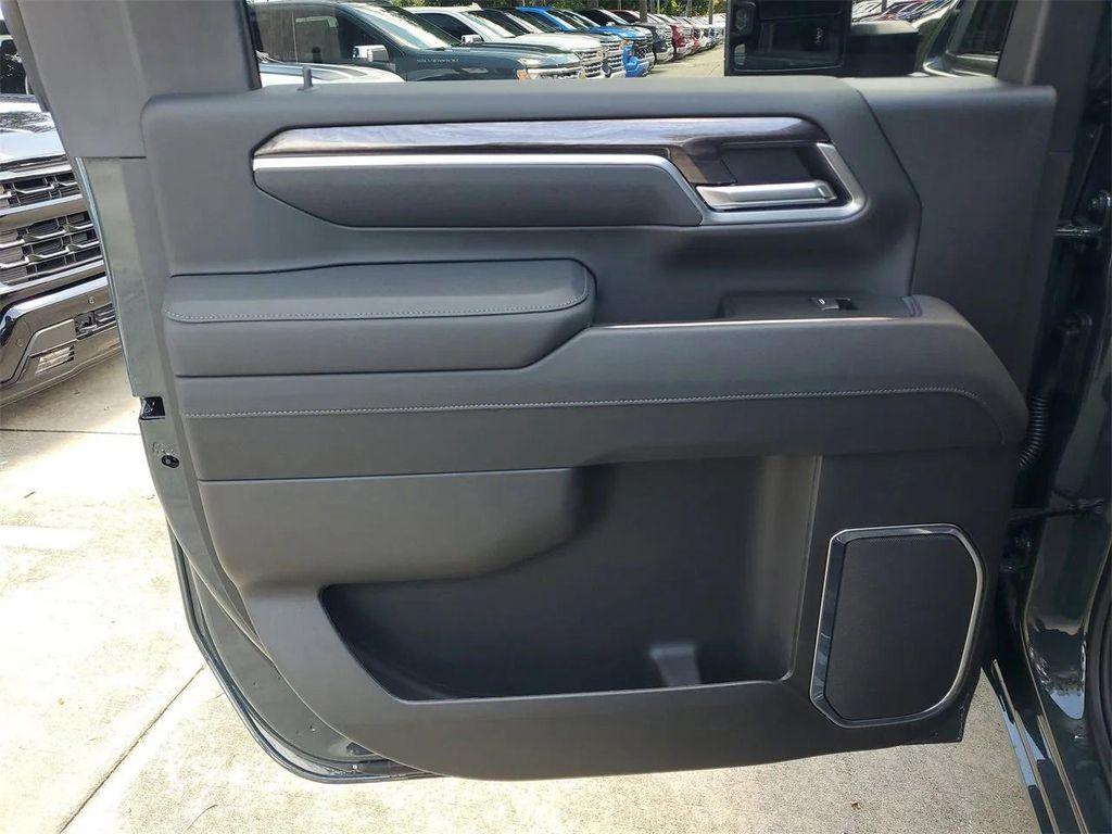 new 2026 Chevrolet Silverado 2500 car, priced at $78,414