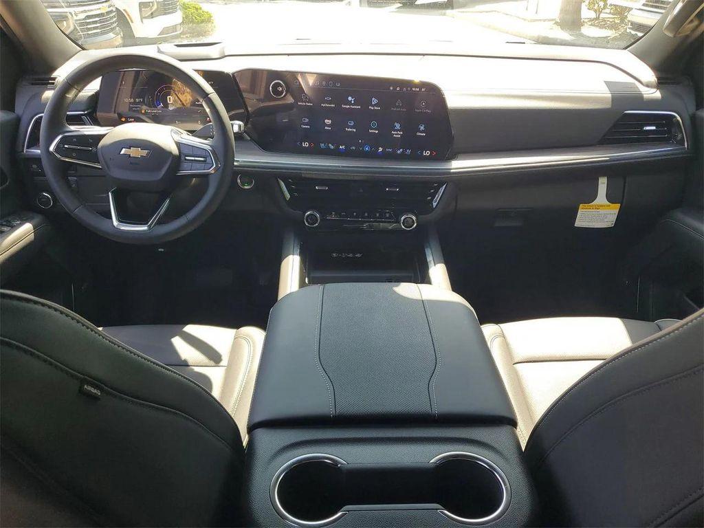 new 2025 Chevrolet Suburban car, priced at $78,139