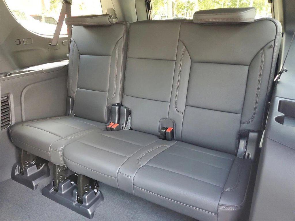 new 2025 Chevrolet Suburban car, priced at $81,747