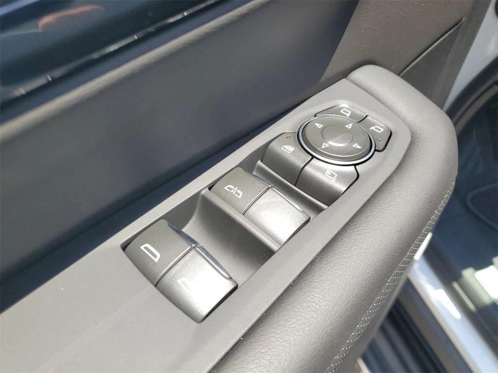 new 2025 Chevrolet Suburban car, priced at $81,747