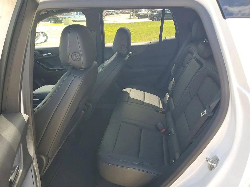 new 2026 Chevrolet Equinox car, priced at $29,585