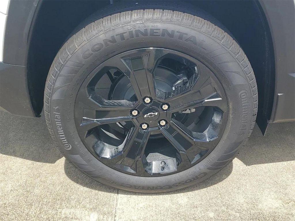 new 2026 Chevrolet Equinox car, priced at $29,585