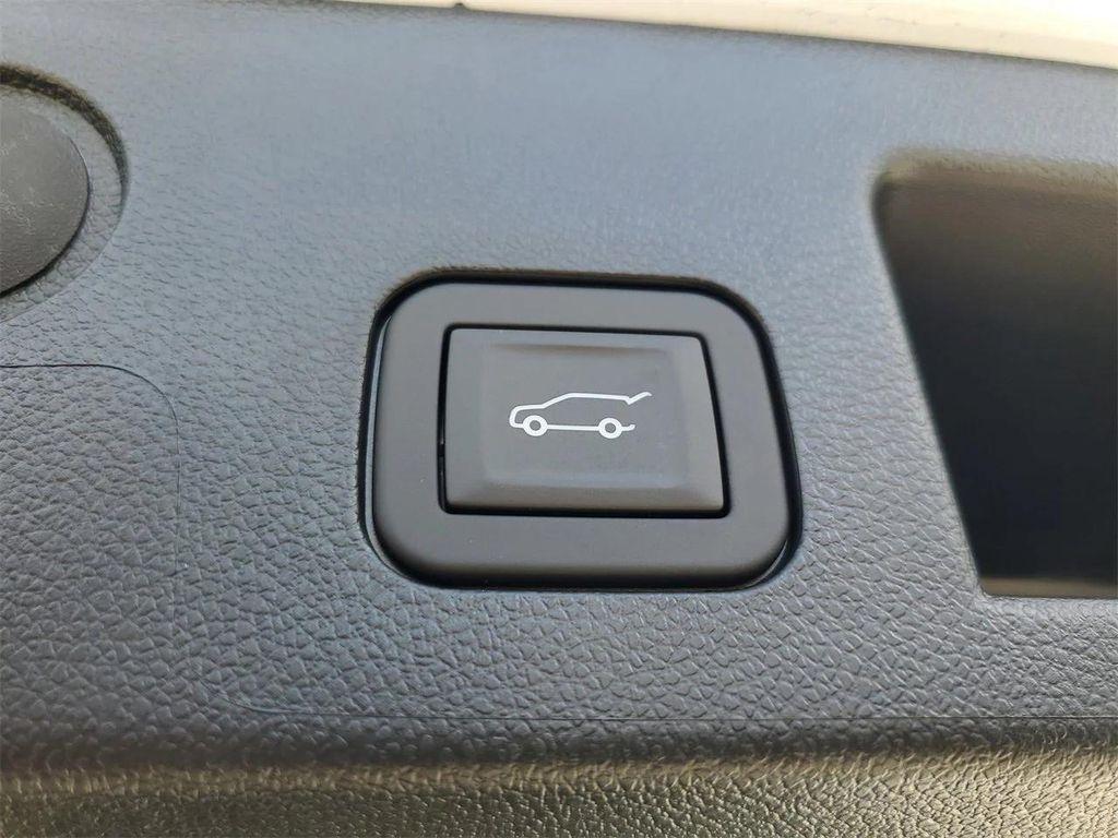 new 2026 Chevrolet Equinox car, priced at $29,585