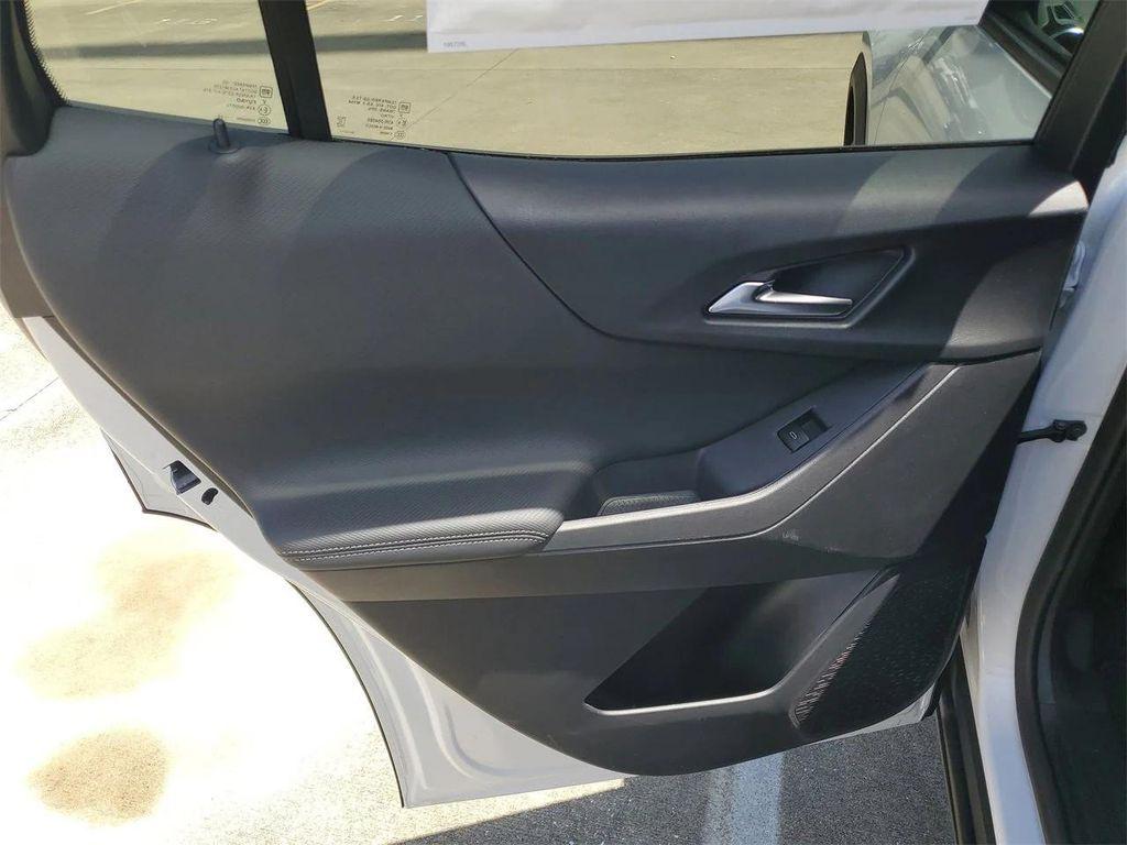 new 2026 Chevrolet Equinox car, priced at $29,585