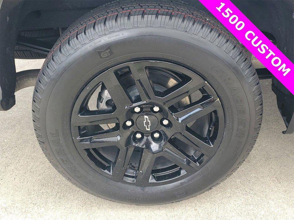 used 2024 Chevrolet Silverado 1500 car, priced at $33,715