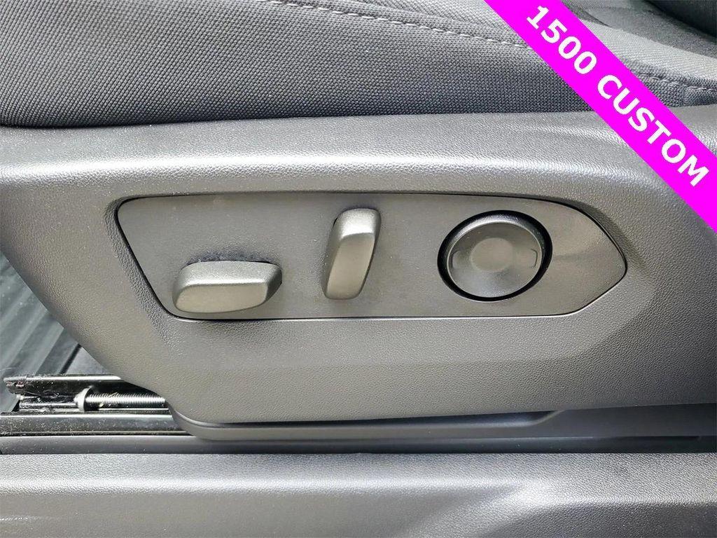 used 2024 Chevrolet Silverado 1500 car, priced at $33,715