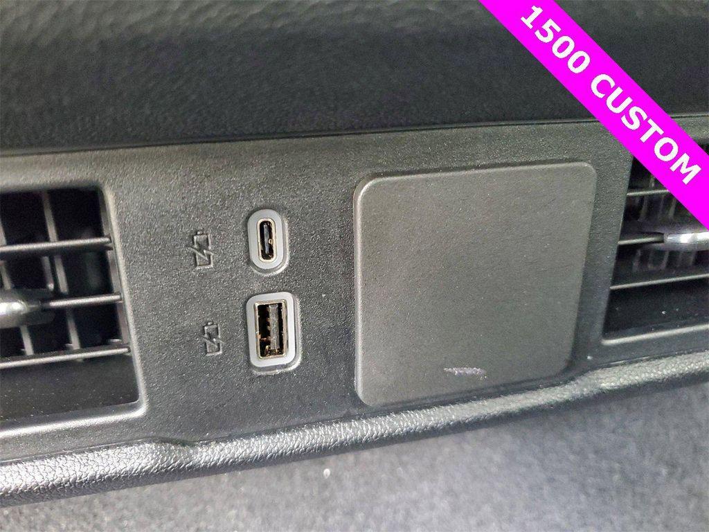 used 2024 Chevrolet Silverado 1500 car, priced at $33,715